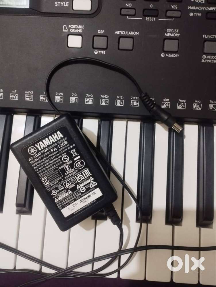 Used Yamaha PSRE373 Piano for Sale (Price slightly negotiable)