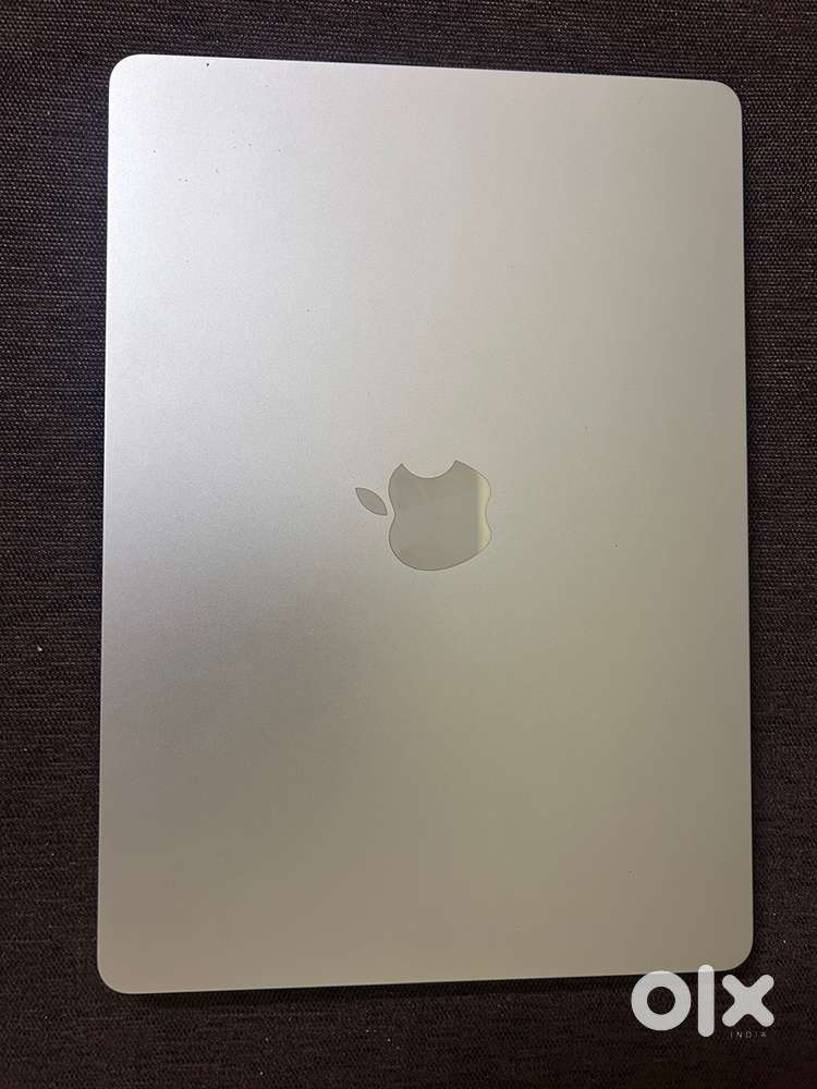 MACBOOK AIR M2 (16GB, 256GB SSD) BH:100% 13.6inch Starlight