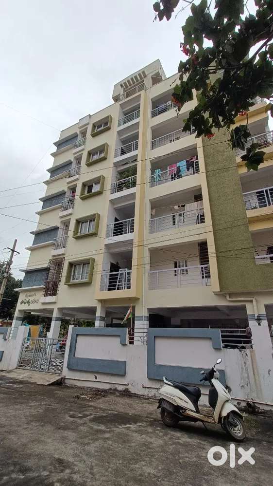 Flat for rent in 5th floor