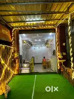 Big 35x12 showroom availabe for rent