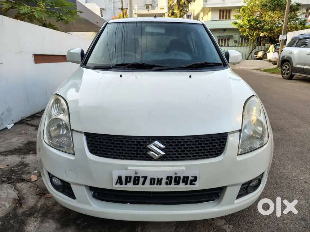 Maruti Suzuki Swift 2009 Diesel 123000 Km Driven
