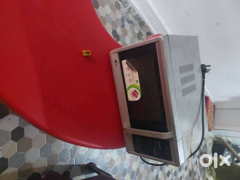 Microwave oven