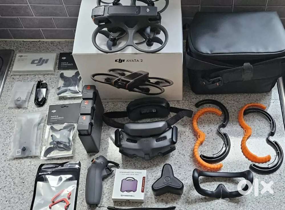 DJI Avata 2 FPV Drone Fly More Combo (3 battery) + Case + DJI Care