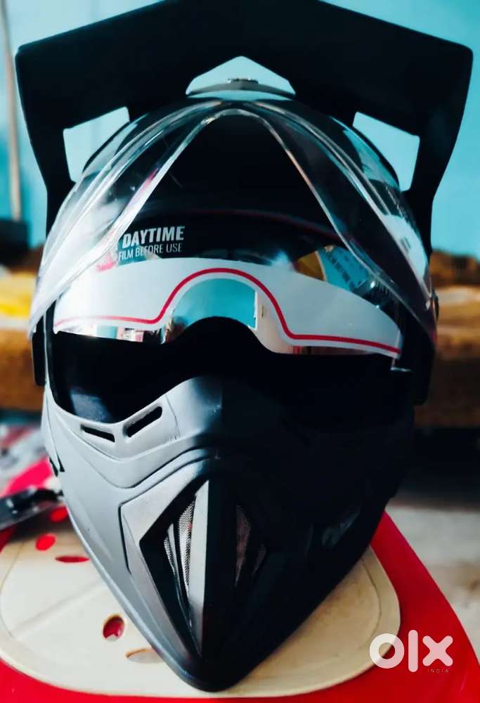 Vega helmet for men