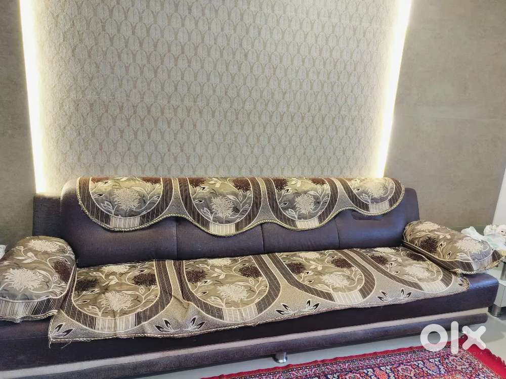 7 seater sofa set in good condition