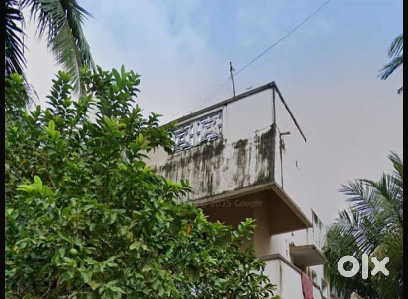 1700sqft land with old building for sale ullagaram rajamani street