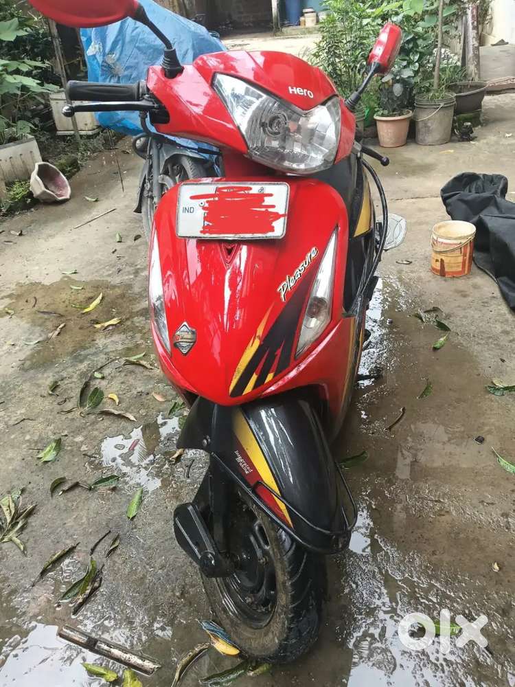 Hero Pleasure bs 4
