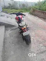 Ns 200  black and red colour