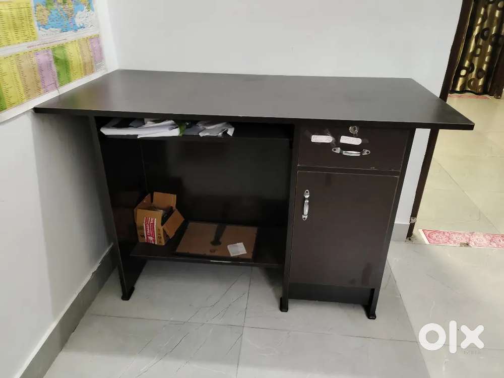 Study table for students and also for other purposes.