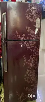 Very good condition 340 litre Havells  premium semi automatic 7.5 kg