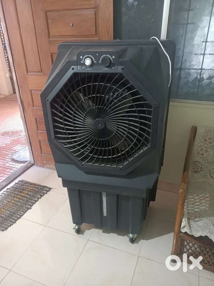 Recently taken big cooler good condition cooler
