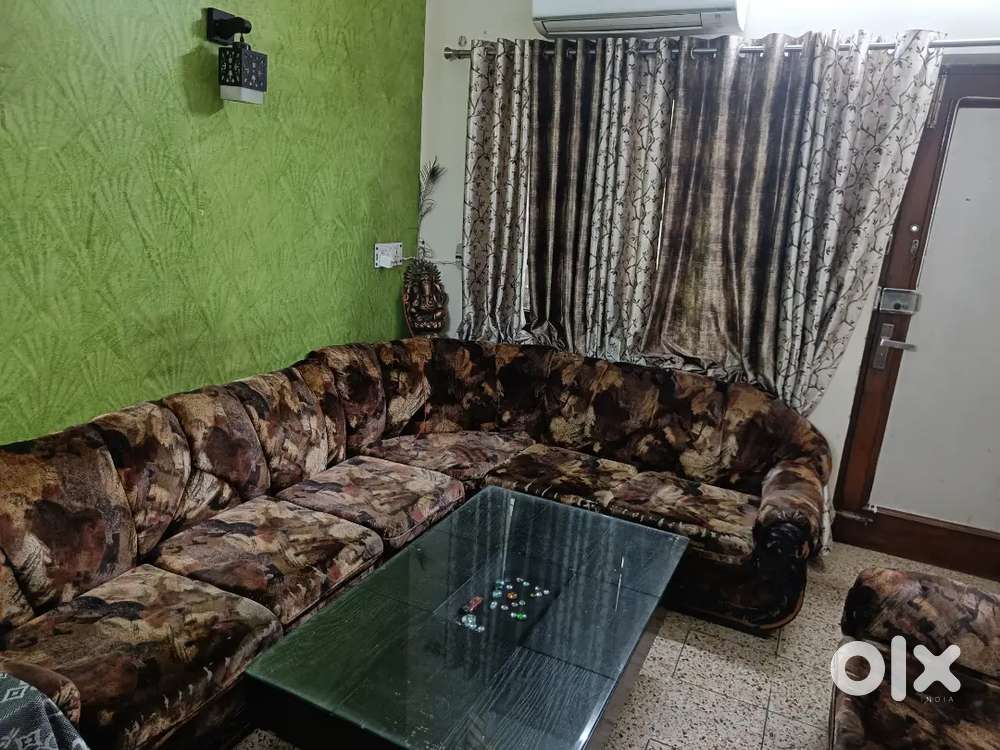7 Seater Sofa with Center Table