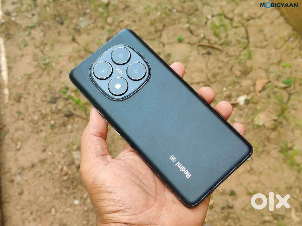 Phone is brand new 6 months old with bill box and original charger