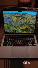 MACBOOK AIR M4 2025 NEW NEW  IN WARRANTY