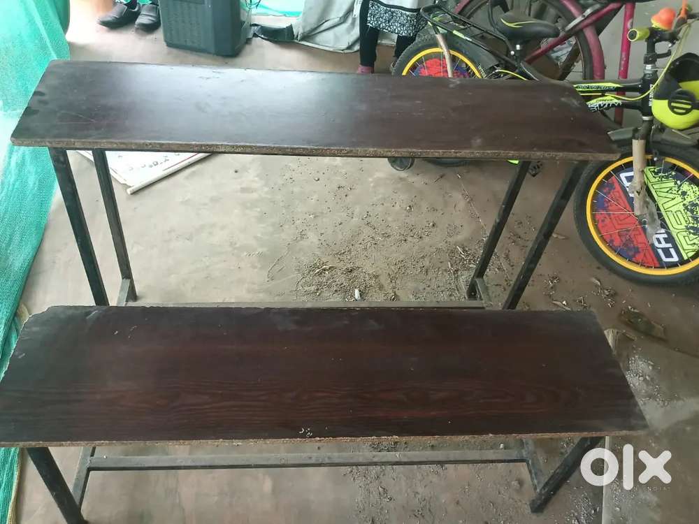Table desk benches