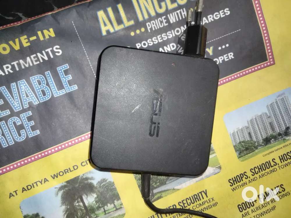 ASUS CHARGER