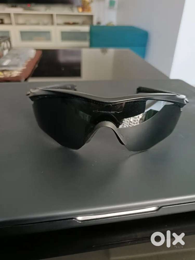Oakley sports sun glasses