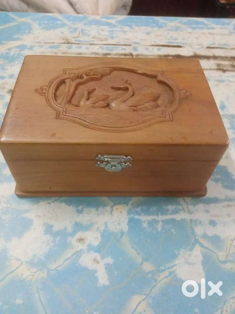 A sandal wood casket Size: 6 X 4 X 3