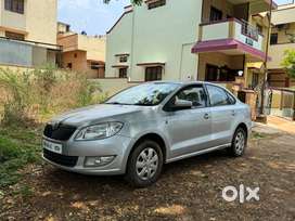 Urgent Sale: Skoda Rapid 2016 Petrol