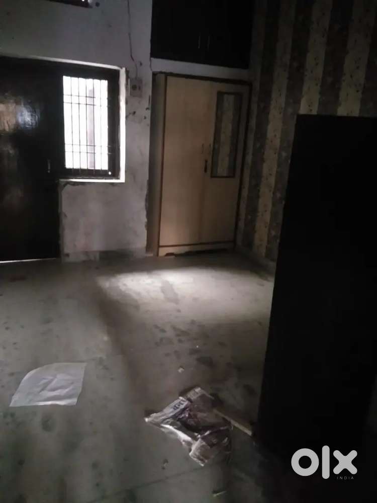 BEAUTIFUL SEMI-FURNISHED 4BHK FOR RENT IN JUST 13000 /-