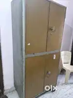 Almirah for sale