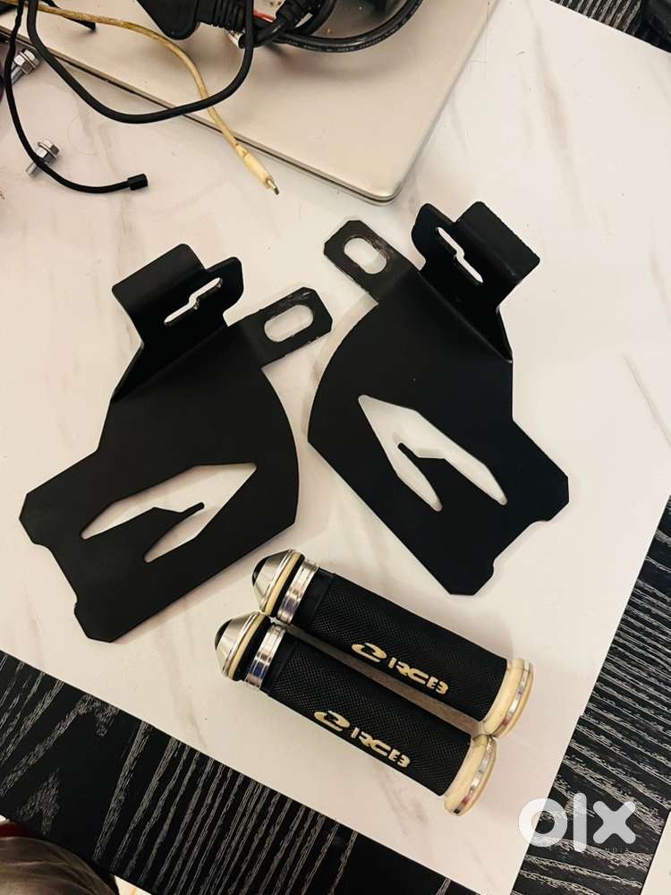 Dominar footrest with universal handlegrip rubber only 800/-