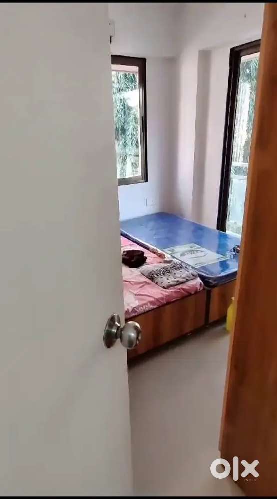 THE UNITED STAY LUXURIOUS PAYING GUEST