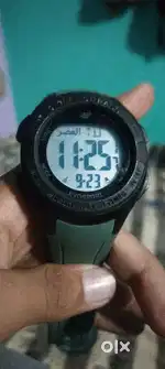 Mujhe ye watch trade karna