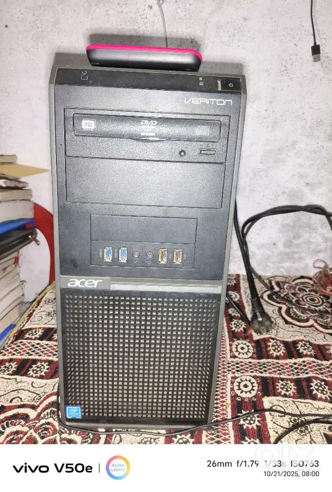 Desktop computer 4GB/500GB