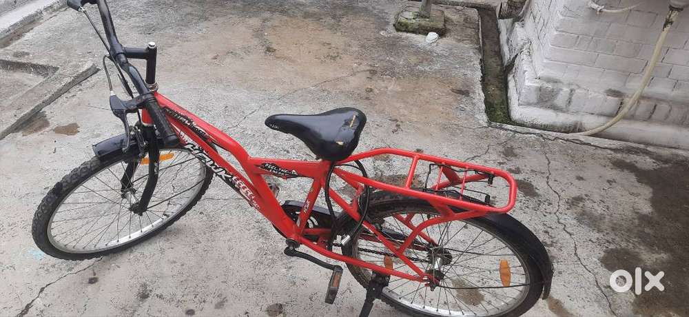 HeroHawk RoughRider Bicycle in red colour