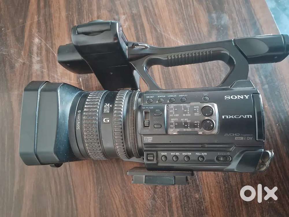 Sony Nx100 camera do battery Ek charge good condition