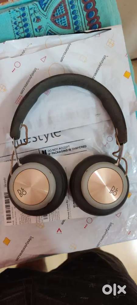 Bang & Olufsen H4 headphone