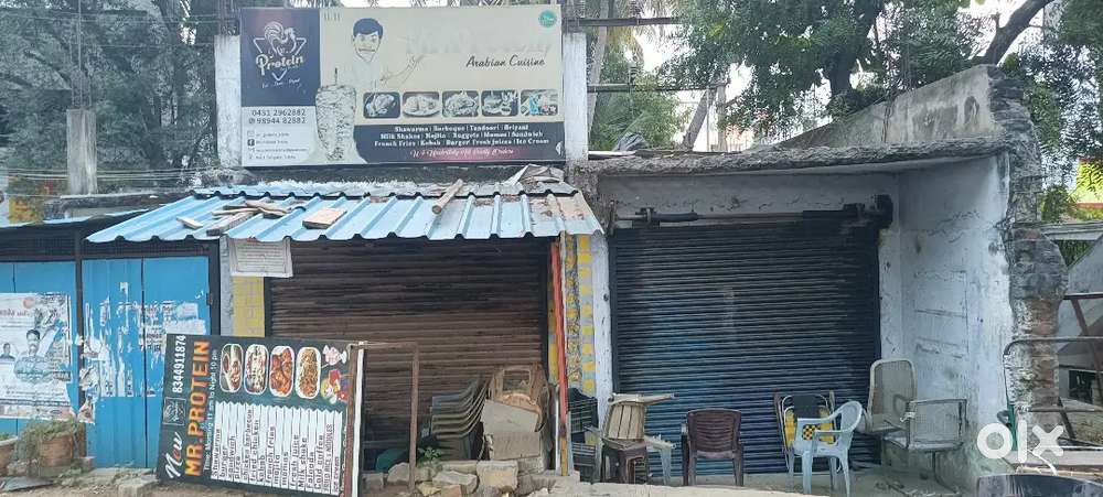 No1 tollgate,  Chennai bus stop  , near banana life restaurant