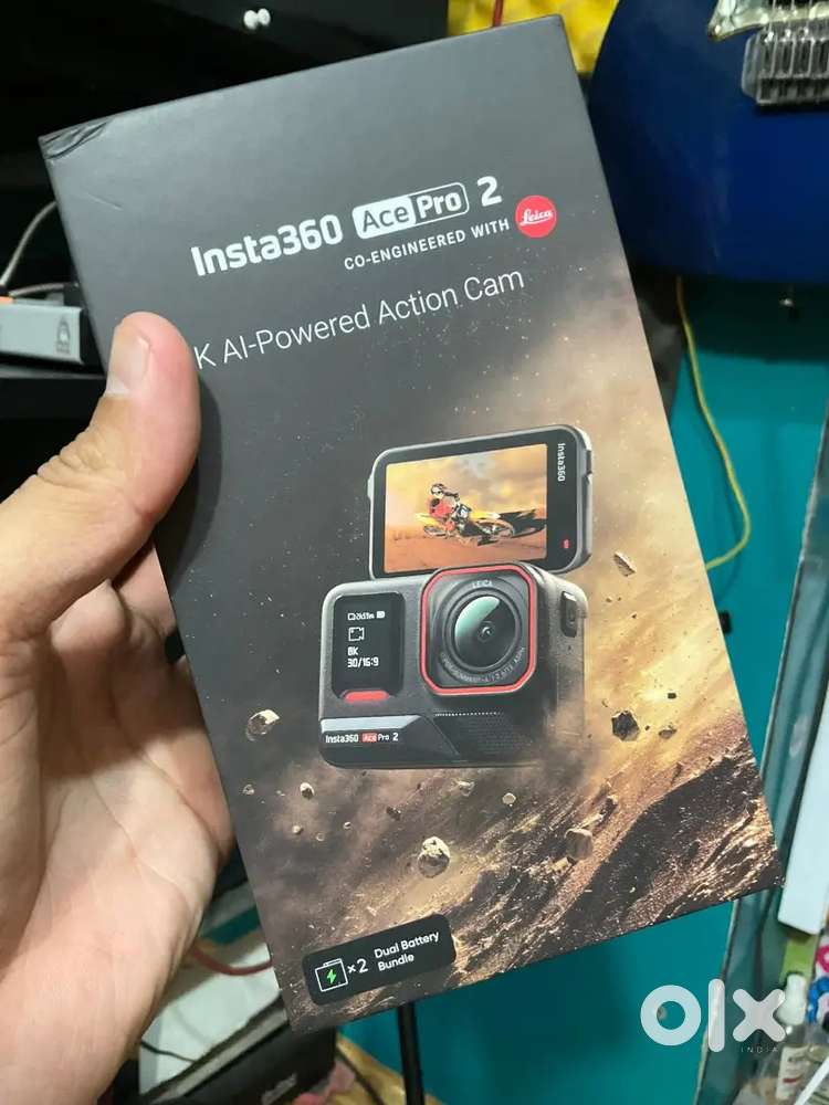 Insta360 Ace Pro 2 Action Camera Battery Bundle