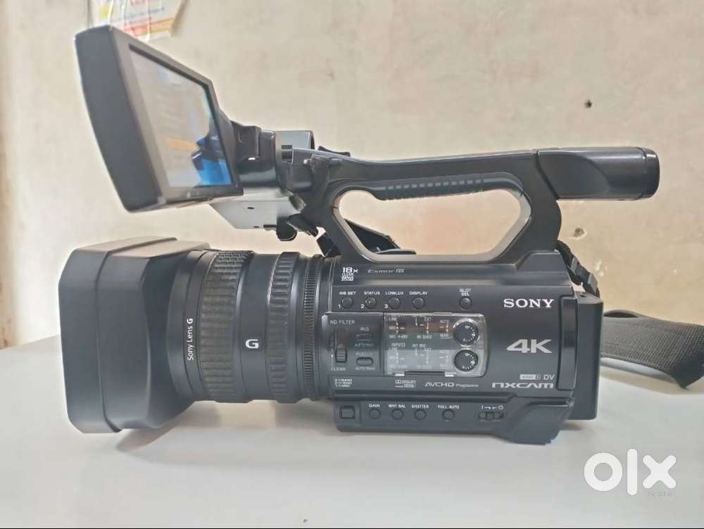 SONY VIDEO CAMERA NX200