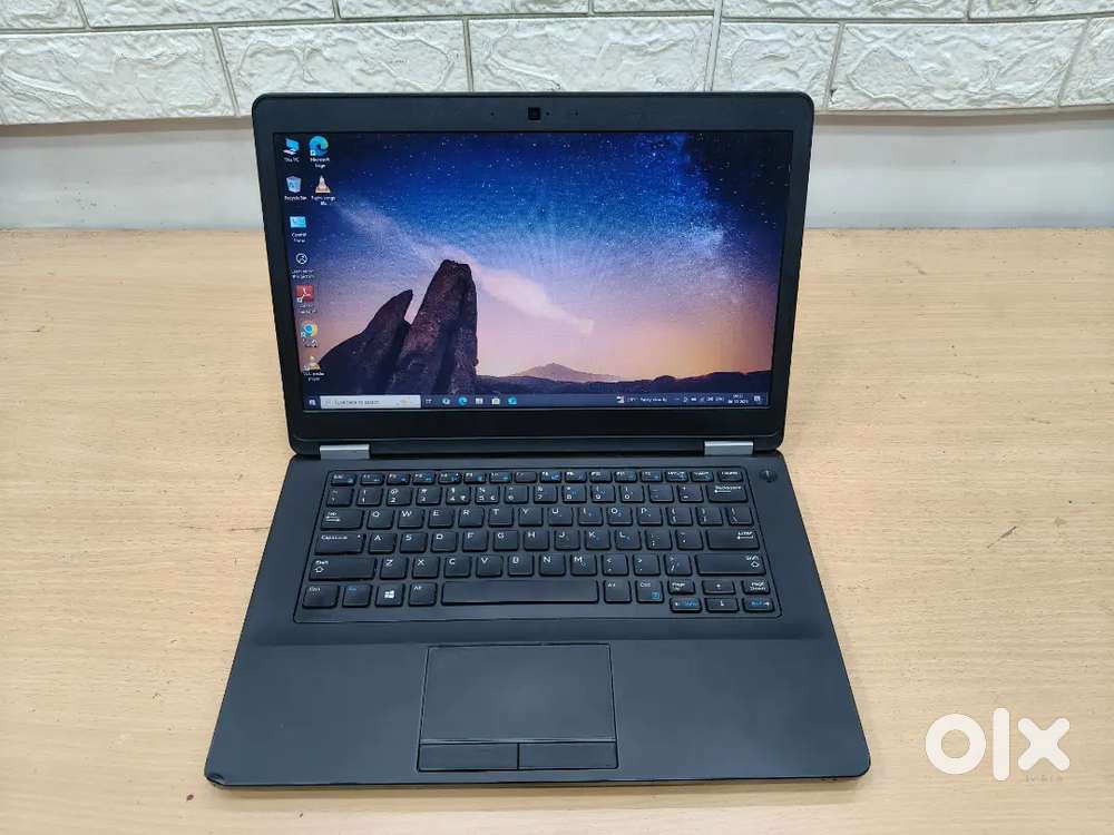 Dell Latitude 5470 Laptop/Core i5 6th Gen/8GB Ram Neat look