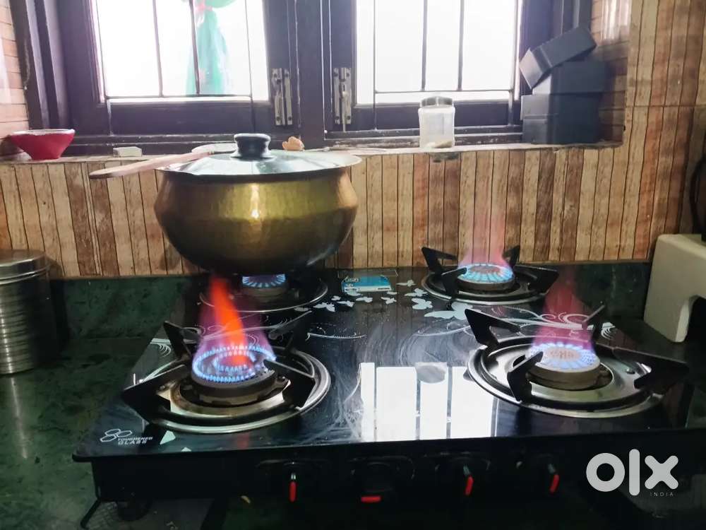 Gallas gas 4 burnur chula new condition