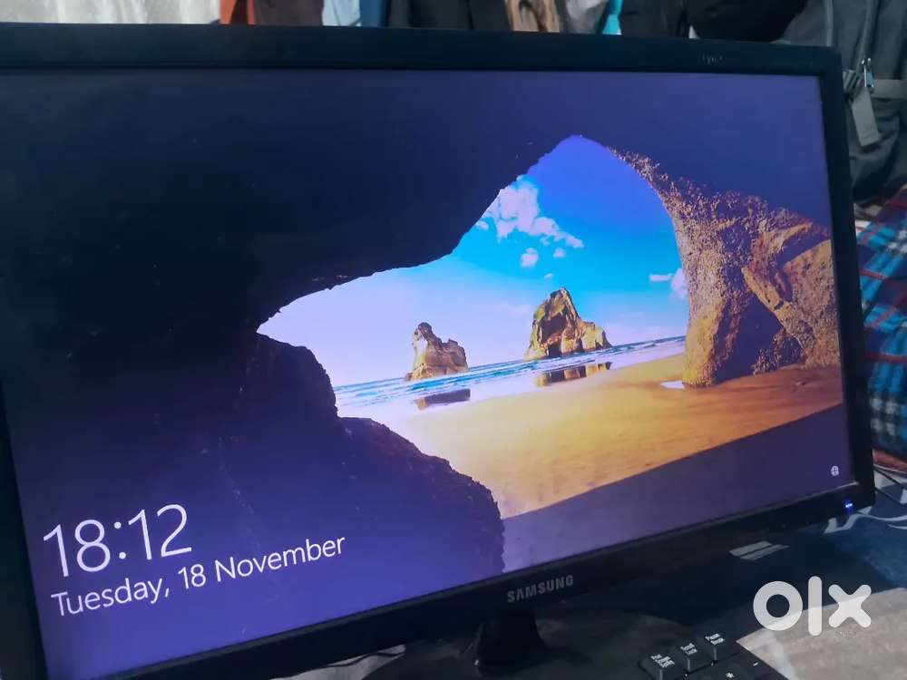 i3 Hp computer set cpu with monitor or keyboard mouse