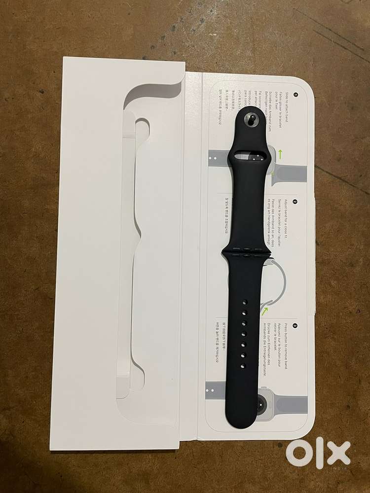 Apple Watch Series 10 GPS + Cellular 42mm Jet Black Aluminium