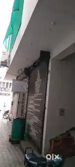 2 shops 1st Nd 4rth