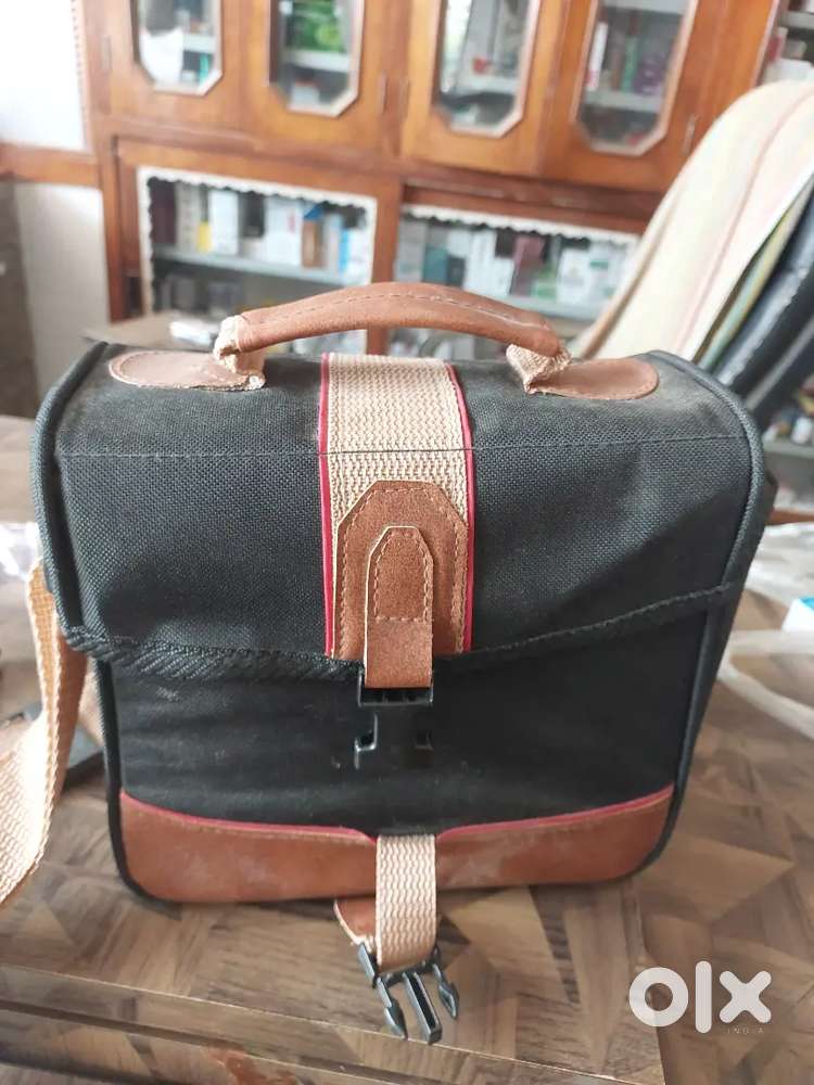 Antique Telescopic Flash Camera