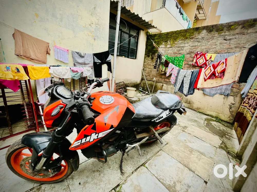 KTM DUKE 200