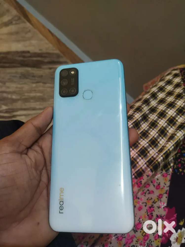 Realme 7i / 4/128 with charging  phone bilkul okk h