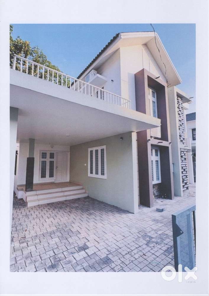 4 bed room villa for sale