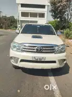 Toyota Fortuner  2010 Diesel Well Maintained good condision