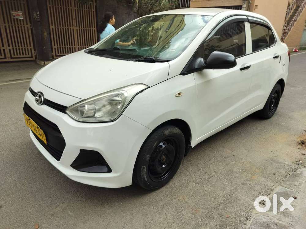 55 HYUNDAI XCENT 2016 2401 AVAILABLE FOR SALE.