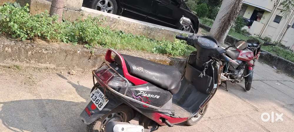 Hero Pleasure scooter