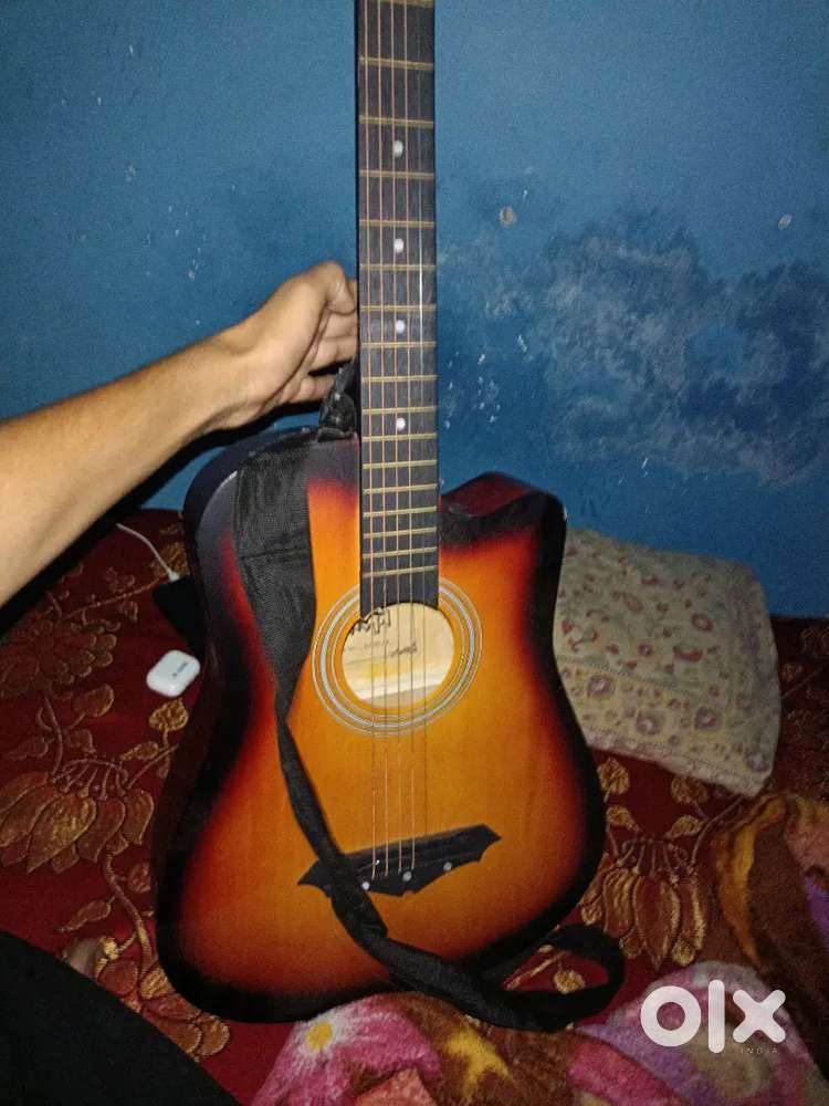 INTERN GUITAR MODEL NO 38 C-M