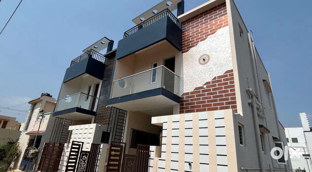 Luxury house for sales in EB colony