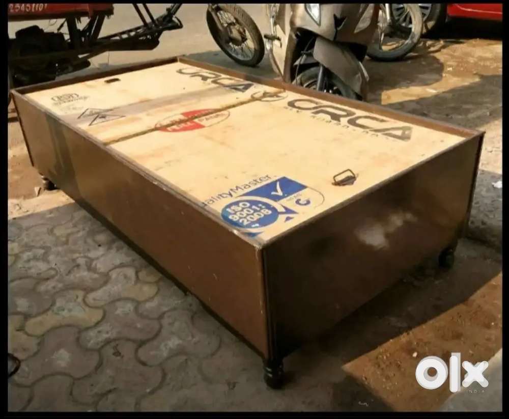 New diwan with box